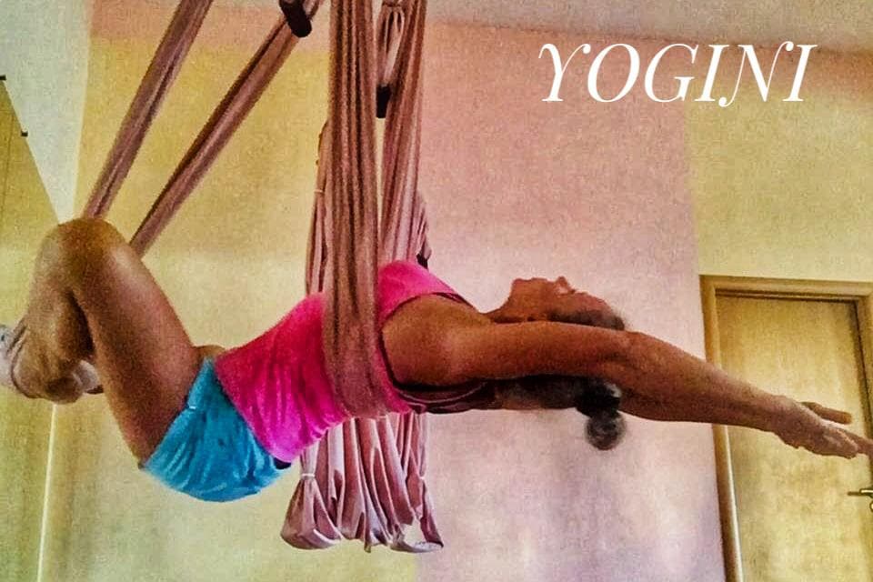 Йога гамаках